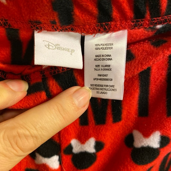 MINNIE MOUSE XL pajamas set fluffy Disney gray black red XL juniors NWOT pjs - Picture 8 of 10